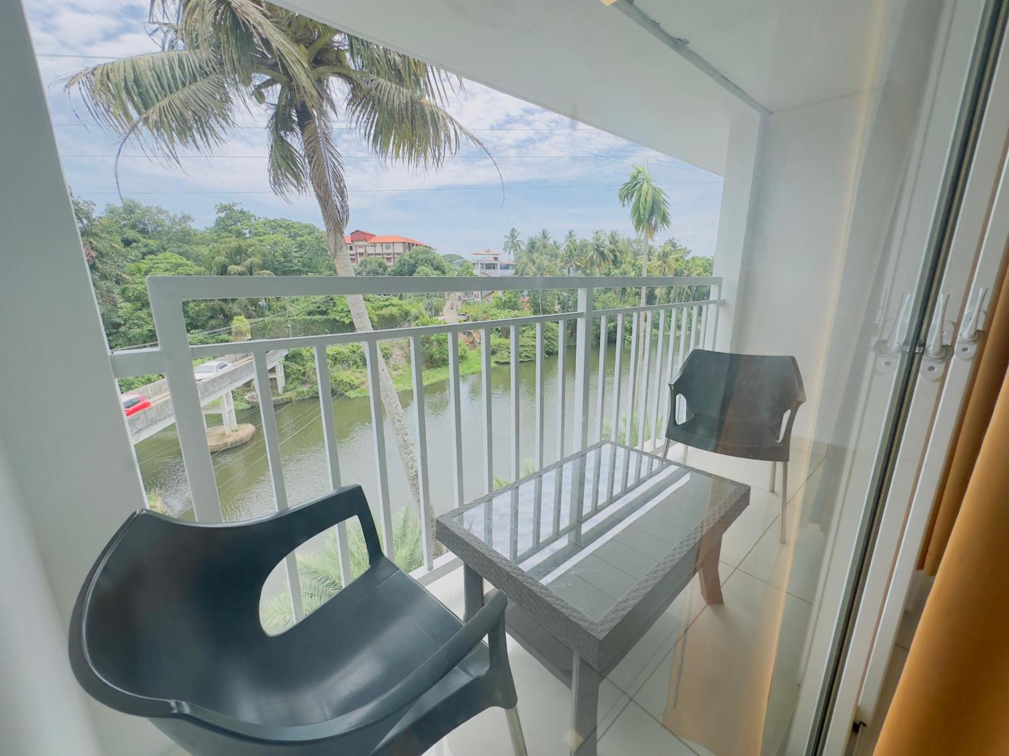 Hotel Lets Stay Kochi Екстериор снимка